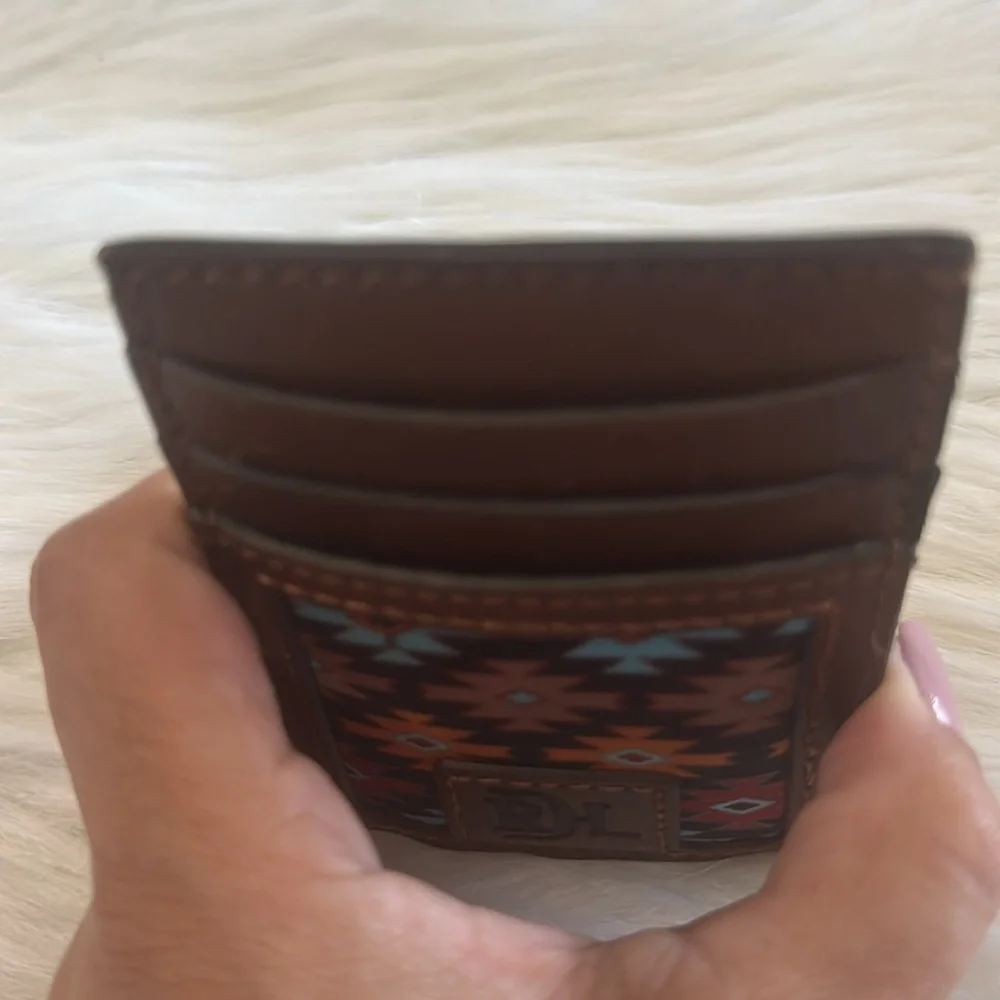 Red Dirt Hat Co Genuine Leather Men’s Southwestern Card Case With Magnetic Clip